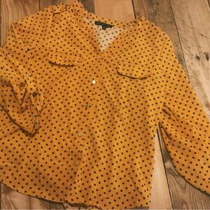 ADRIENNE VITTADINI blouse 🐝
Size: Large